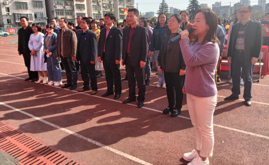 岳阳楼区洛王中学举行中考百日冲刺誓师大会